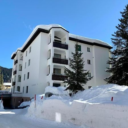Ferienwohnung Gian, Zentral Mit Garagenstellplatz ดาวอส ภายนอก รูปภาพ