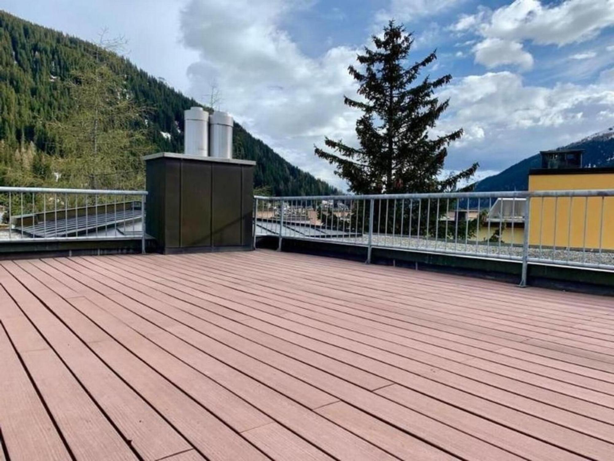 Ferienwohnung Gian, Zentral Mit Garagenstellplatz ดาวอส ภายนอก รูปภาพ