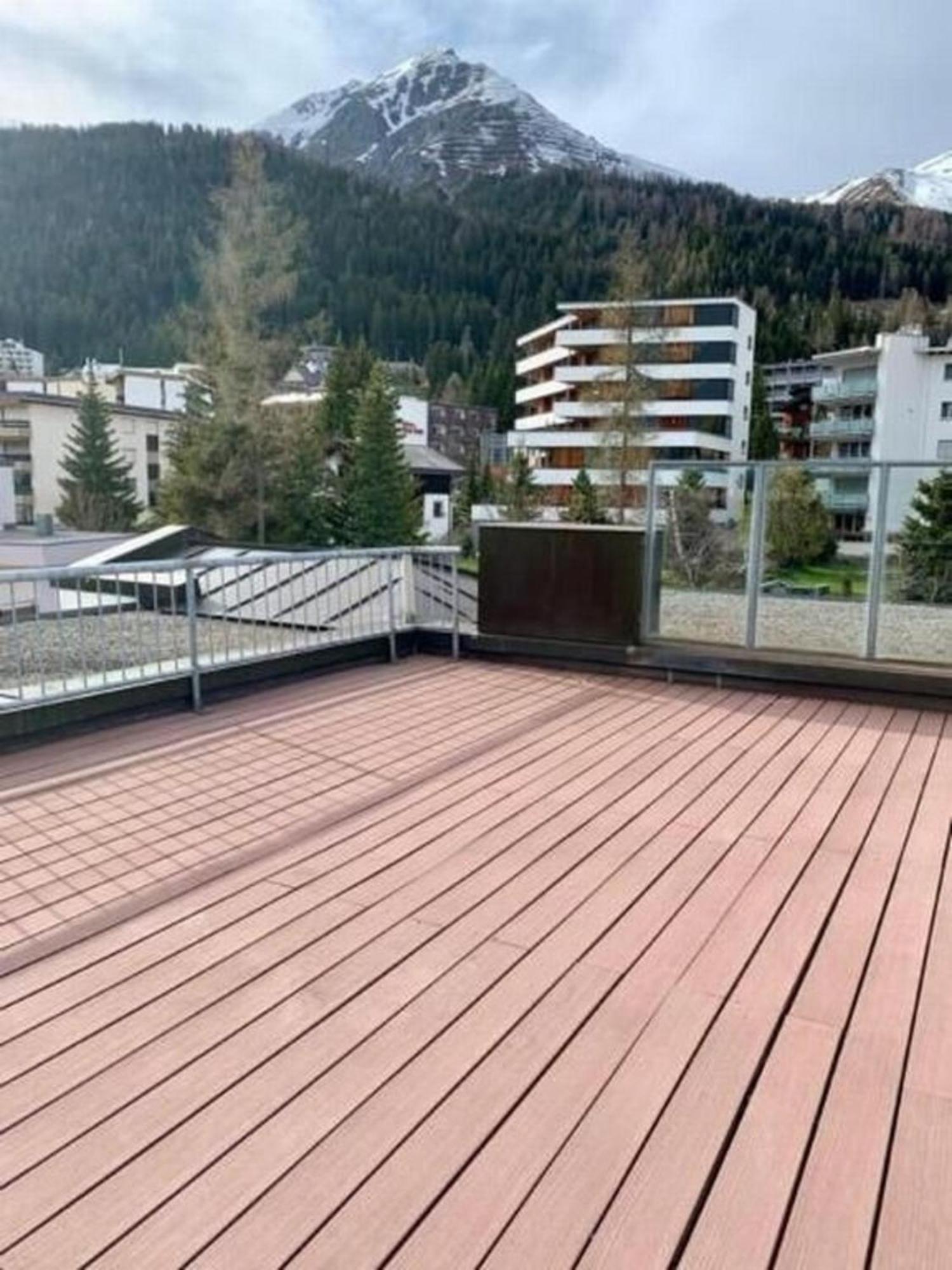 Ferienwohnung Gian, Zentral Mit Garagenstellplatz ดาวอส ภายนอก รูปภาพ